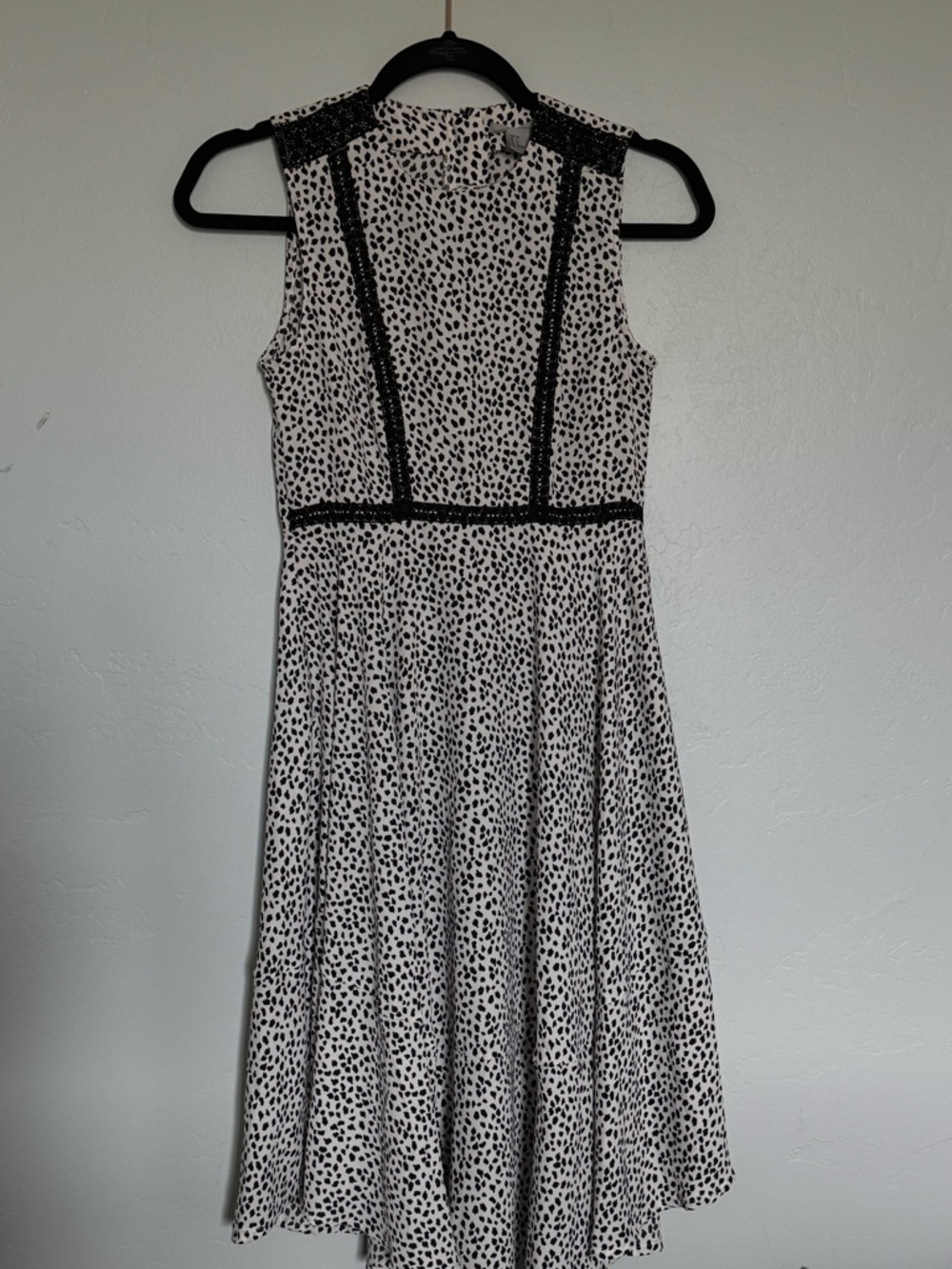 H&M Sleeveless Black and White Printed Fit-and-Flare Dress